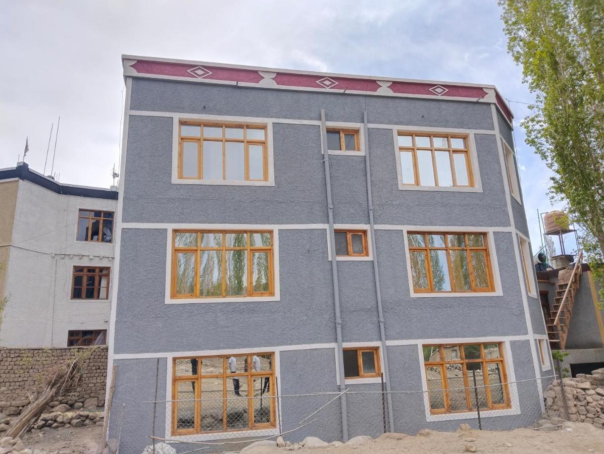 Noor Guest House ليه المظهر الخارجي الصورة